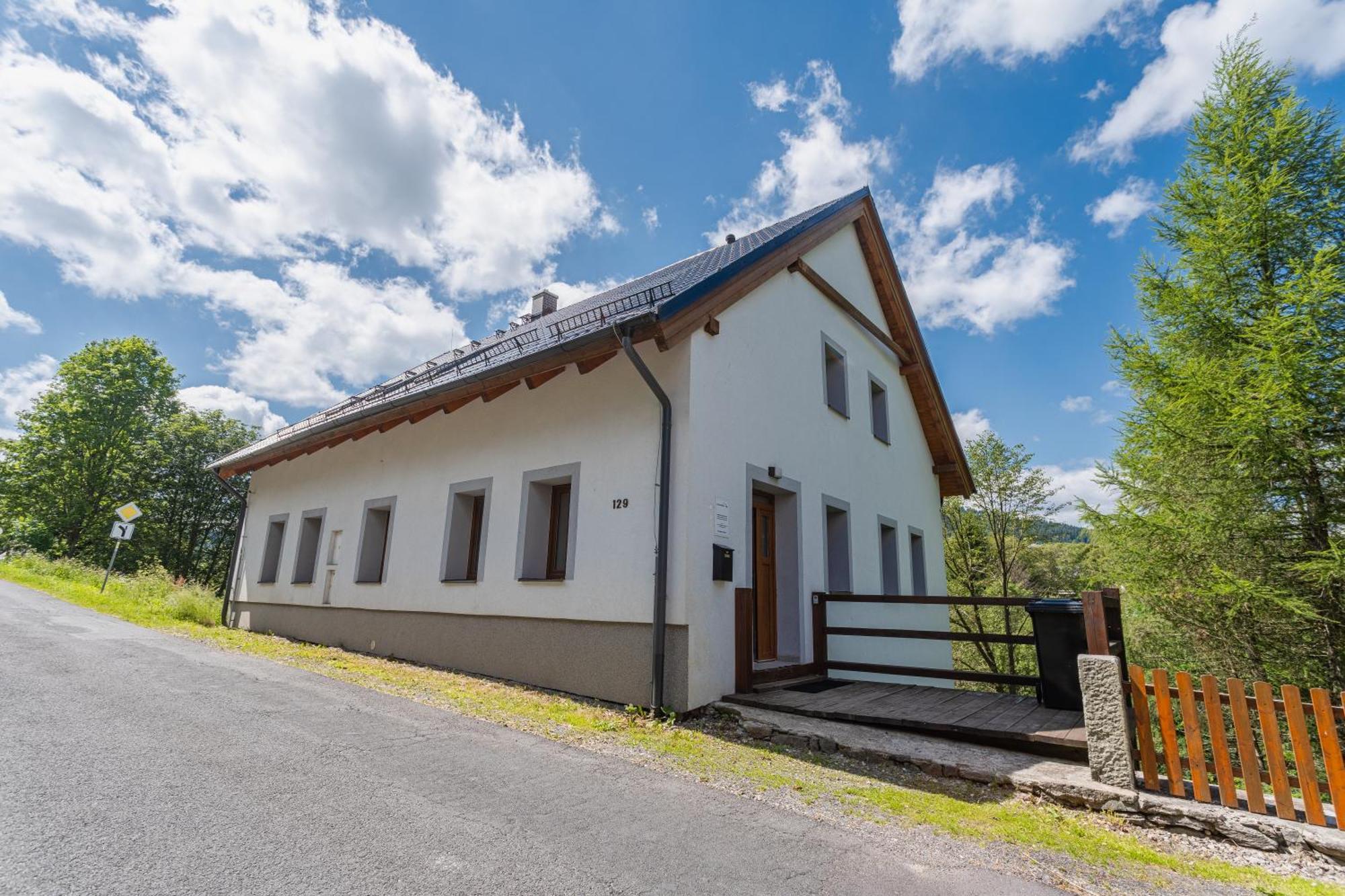 Klínovec 129 Apartamento Loučná pod Klínovcem Exterior foto