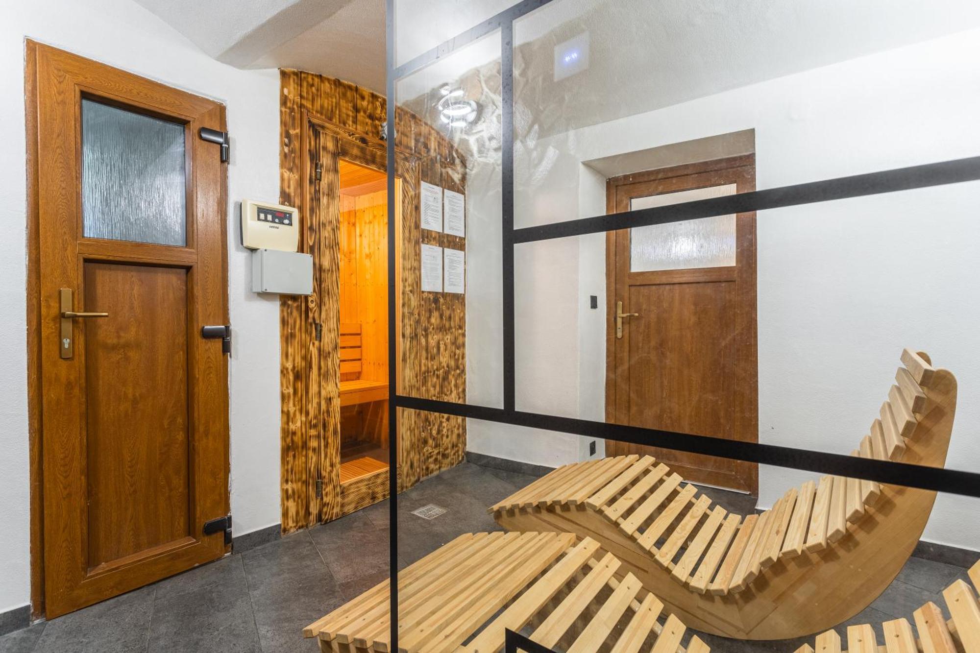 Klínovec 129 Apartamento Loučná pod Klínovcem Exterior foto